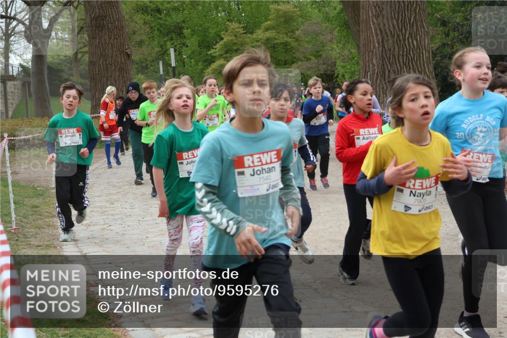 25.04.2026 - Das Zehntel Zöllner http://msf.ph/oto/9595276 25.04.2026 10:41:45 Laufen 7540, 7905, 20 meine-sportfotos.de