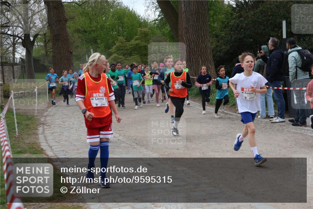 25.04.2026 - Das Zehntel Zöllner http://msf.ph/oto/9595315 25.04.2026 10:41:54 Laufen 7389 meine-sportfotos.de