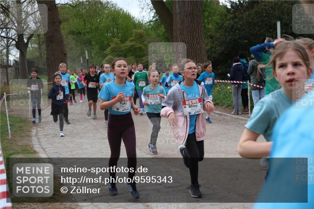 25.04.2026 - Das Zehntel Zöllner http://msf.ph/oto/9595343 25.04.2026 10:42:01 Laufen 6924, 7618, 6920 meine-sportfotos.de
