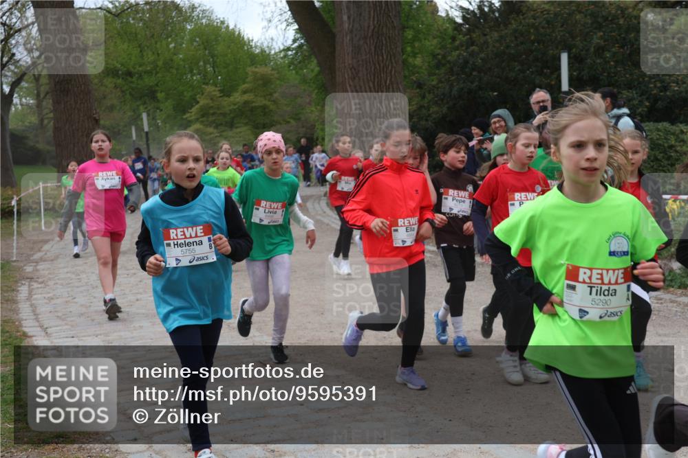 25.04.2026 - Das Zehntel Zöllner http://msf.ph/oto/9595391 25.04.2026 10:42:12 Laufen 5755, 6496, 5290 meine-sportfotos.de