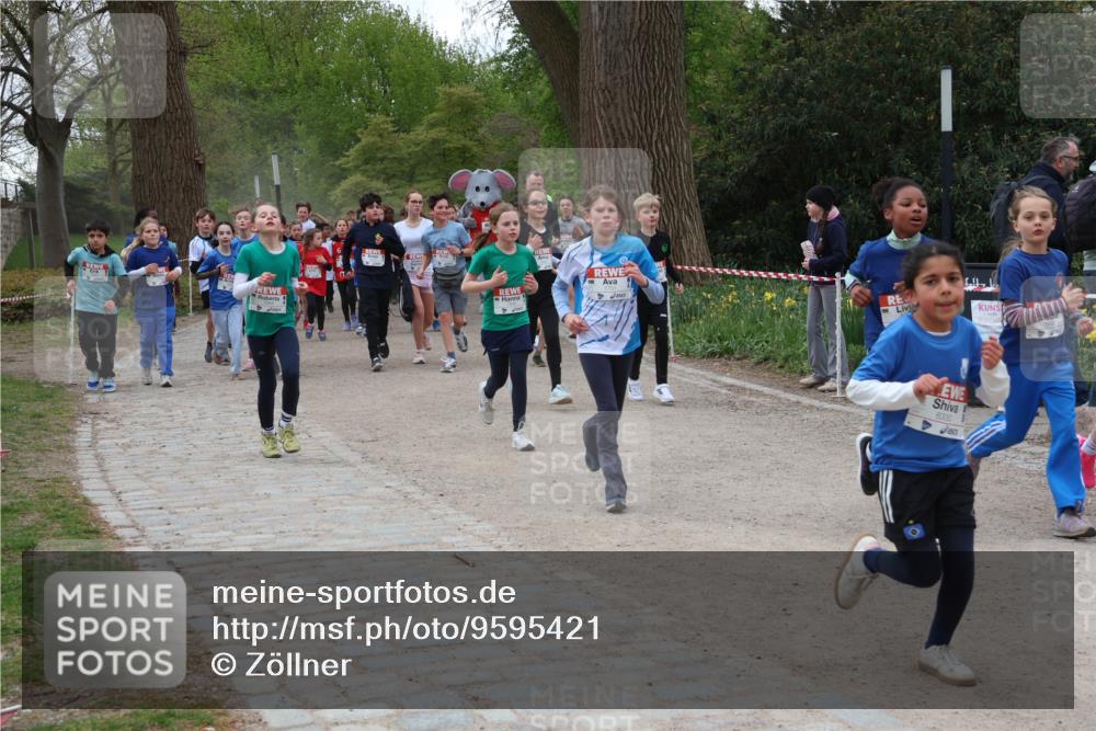 25.04.2026 - Das Zehntel Zöllner http://msf.ph/oto/9595421 25.04.2026 10:42:19 Laufen 6330 meine-sportfotos.de