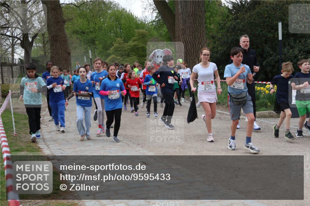 25.04.2026 - Das Zehntel Zöllner http://msf.ph/oto/9595433 25.04.2026 10:42:22 Laufen 10 meine-sportfotos.de