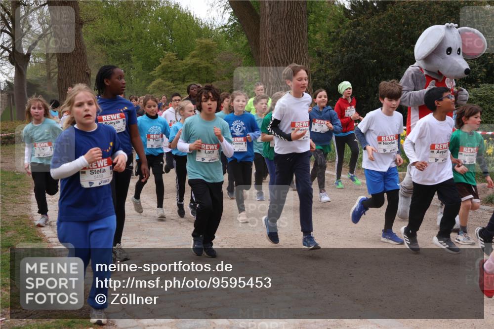 25.04.2026 - Das Zehntel Zöllner http://msf.ph/oto/9595453 25.04.2026 10:42:26 Laufen 5459 meine-sportfotos.de