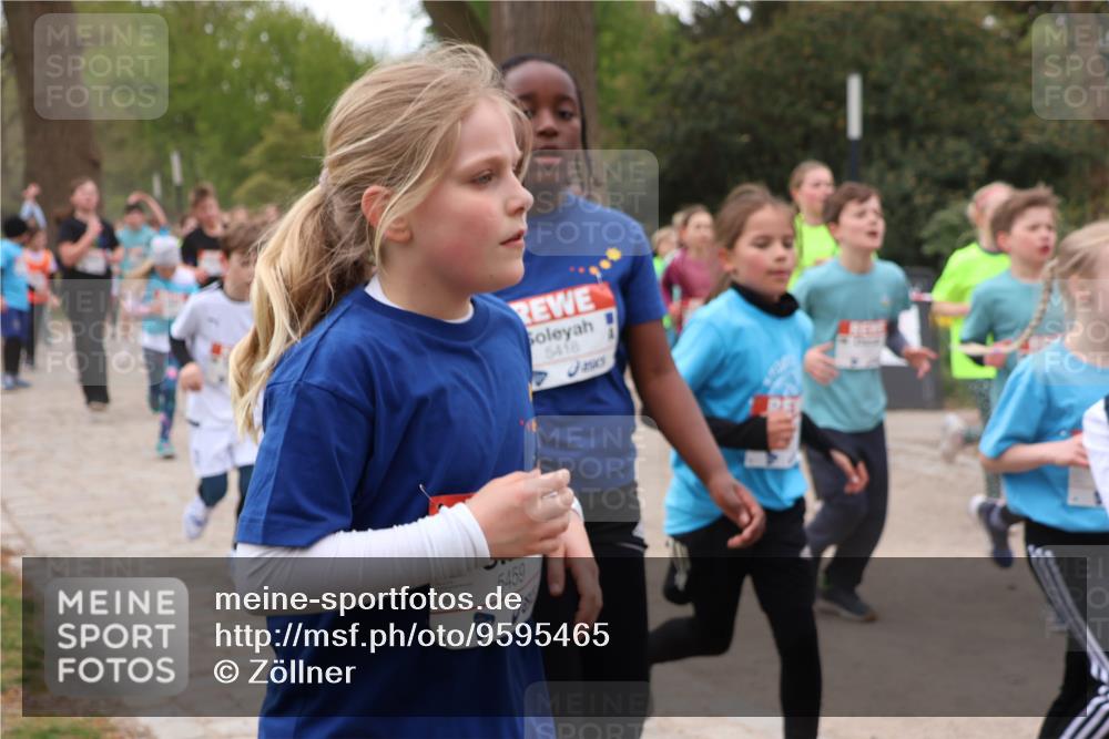25.04.2026 - Das Zehntel Zöllner http://msf.ph/oto/9595465 25.04.2026 10:42:28 Laufen 5459, 5459, 5418 meine-sportfotos.de