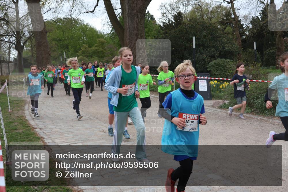 25.04.2026 - Das Zehntel Zöllner http://msf.ph/oto/9595506 25.04.2026 10:42:38 Laufen 5713 meine-sportfotos.de