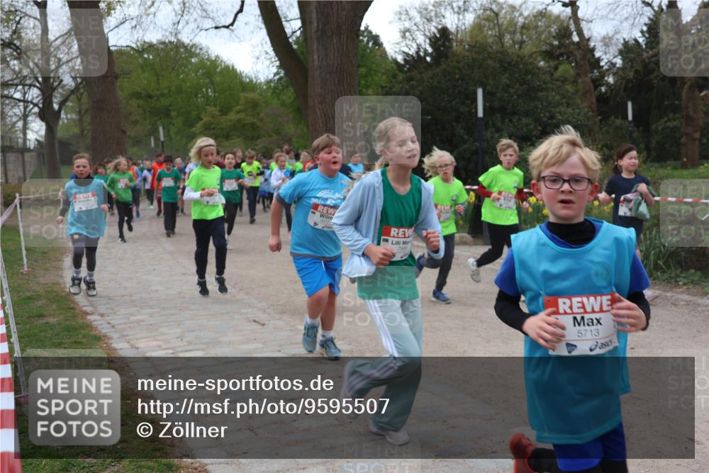 25.04.2026 - Das Zehntel Zöllner http://msf.ph/oto/9595507 25.04.2026 10:42:38 Laufen 5713 meine-sportfotos.de