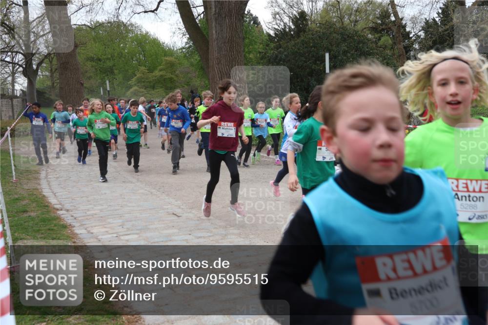 25.04.2026 - Das Zehntel Zöllner http://msf.ph/oto/9595515 25.04.2026 10:42:40 Laufen 5288, 5700 meine-sportfotos.de