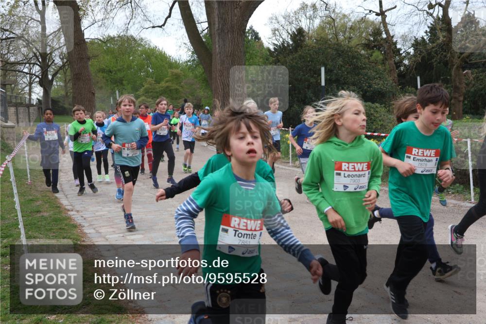 25.04.2026 - Das Zehntel Zöllner http://msf.ph/oto/9595528 25.04.2026 10:42:43 Laufen 7851, 7903, 7878 meine-sportfotos.de