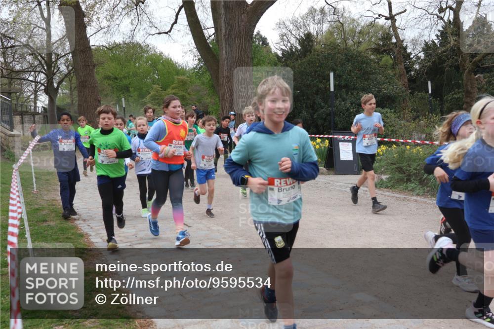 25.04.2026 - Das Zehntel Zöllner http://msf.ph/oto/9595534 25.04.2026 10:42:44 Laufen 7592 meine-sportfotos.de