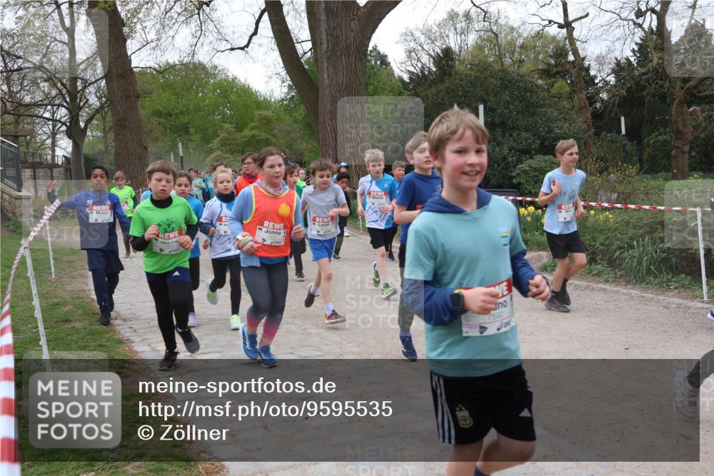 25.04.2026 - Das Zehntel Zöllner http://msf.ph/oto/9595535 25.04.2026 10:42:44 Laufen 7592 meine-sportfotos.de