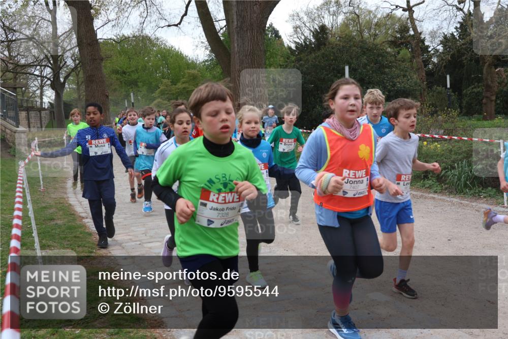 25.04.2026 - Das Zehntel Zöllner http://msf.ph/oto/9595544 25.04.2026 10:42:45 Laufen 7328, 92, 7407 meine-sportfotos.de