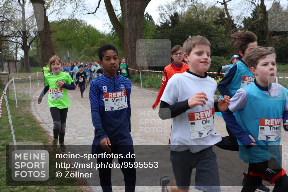 25.04.2026 - Das Zehntel Zöllner http://msf.ph/oto/9595553 25.04.2026 10:42:47 Laufen 5302, 9, 5155, 5084, 5791 meine-sportfotos.de