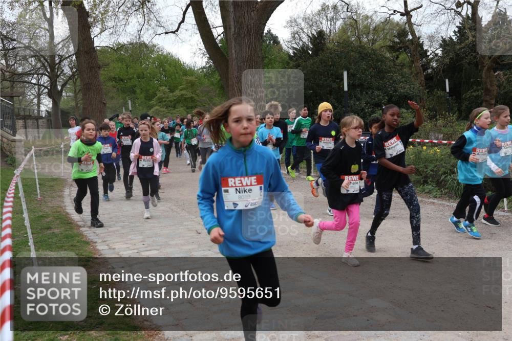 25.04.2026 - Das Zehntel Zöllner http://msf.ph/oto/9595651 25.04.2026 10:43:05 Laufen 8019 meine-sportfotos.de