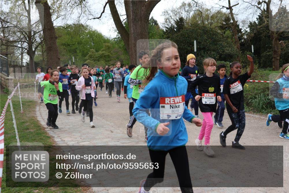 25.04.2026 - Das Zehntel Zöllner http://msf.ph/oto/9595653 25.04.2026 10:43:05 Laufen 8019, 7001 meine-sportfotos.de