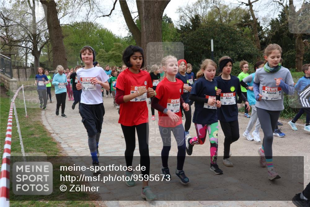 25.04.2026 - Das Zehntel Zöllner http://msf.ph/oto/9595673 25.04.2026 10:43:09 Laufen 5166, 6114, 6756, 6713 meine-sportfotos.de