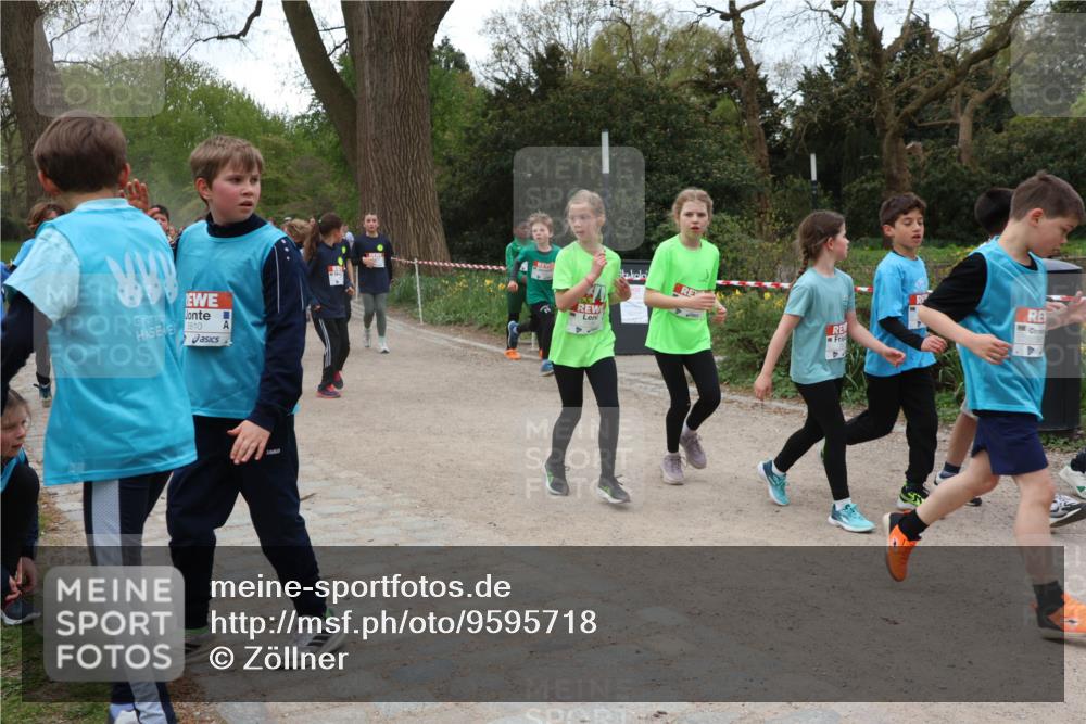 25.04.2026 - Das Zehntel Zöllner http://msf.ph/oto/9595718 25.04.2026 10:43:19 Laufen 5810 meine-sportfotos.de