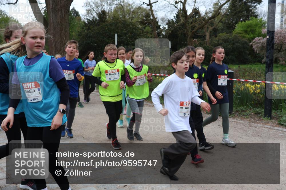 25.04.2026 - Das Zehntel Zöllner http://msf.ph/oto/9595747 25.04.2026 10:43:25 Laufen 5816, 6101 meine-sportfotos.de