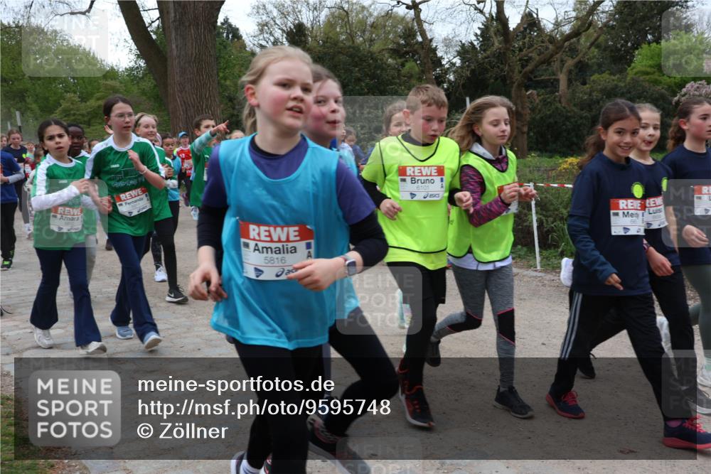 25.04.2026 - Das Zehntel Zöllner http://msf.ph/oto/9595748 25.04.2026 10:43:26 Laufen 5816, 6101 meine-sportfotos.de
