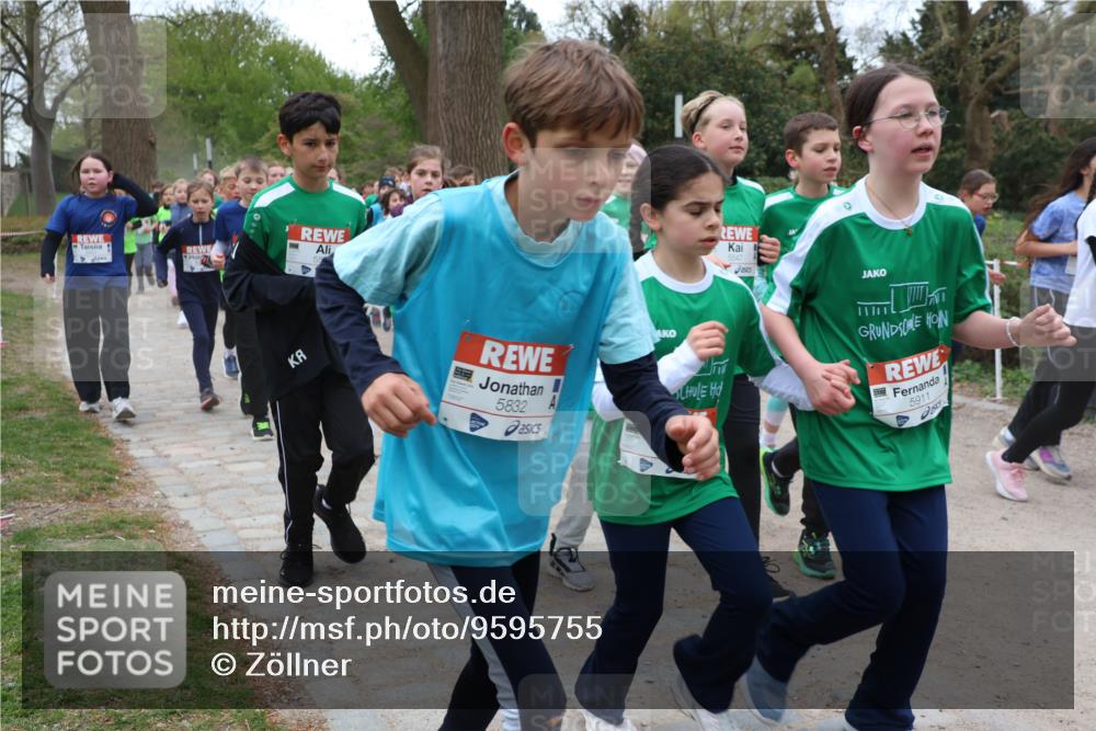 25.04.2026 - Das Zehntel Zöllner http://msf.ph/oto/9595755 25.04.2026 10:43:27 Laufen 5547, 5832, 5911 meine-sportfotos.de