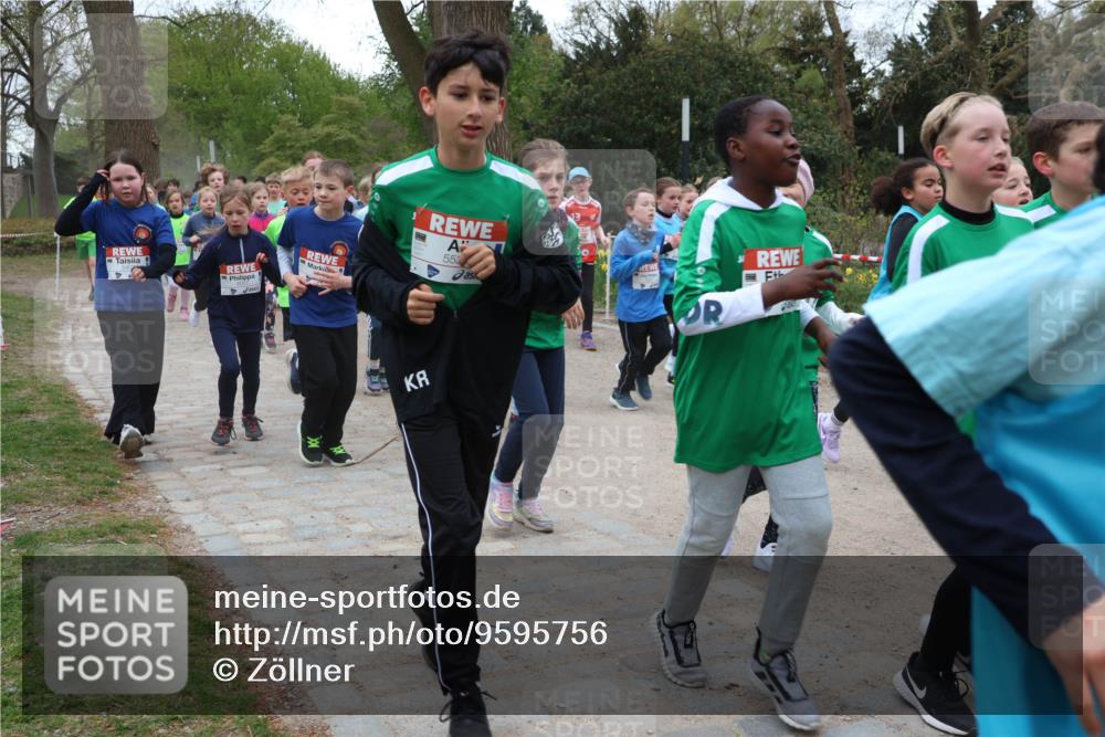 25.04.2026 - Das Zehntel Zöllner http://msf.ph/oto/9595756 25.04.2026 10:43:28 Laufen 553 meine-sportfotos.de