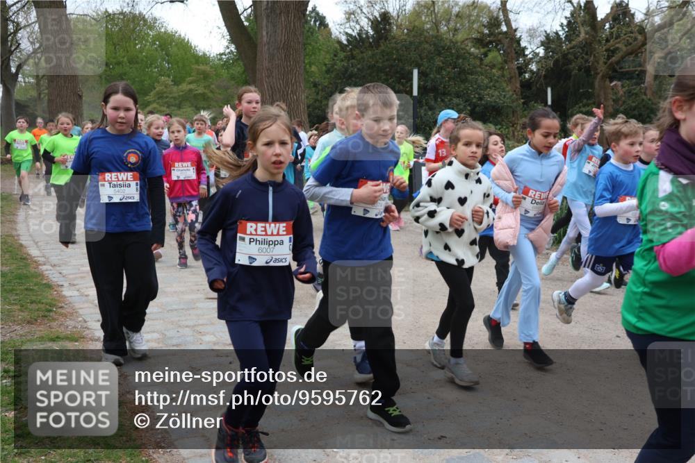 25.04.2026 - Das Zehntel Zöllner http://msf.ph/oto/9595762 25.04.2026 10:43:29 Laufen 5402, 6007 meine-sportfotos.de