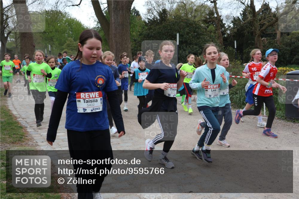 25.04.2026 - Das Zehntel Zöllner http://msf.ph/oto/9595766 25.04.2026 10:43:30 Laufen 5402, 6715, 16, 13 meine-sportfotos.de