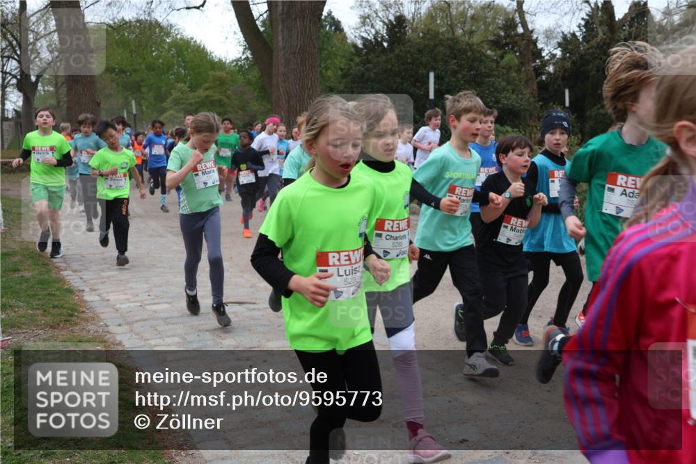 25.04.2026 - Das Zehntel Zöllner http://msf.ph/oto/9595773 25.04.2026 10:43:31 Laufen 5239, 5268 meine-sportfotos.de