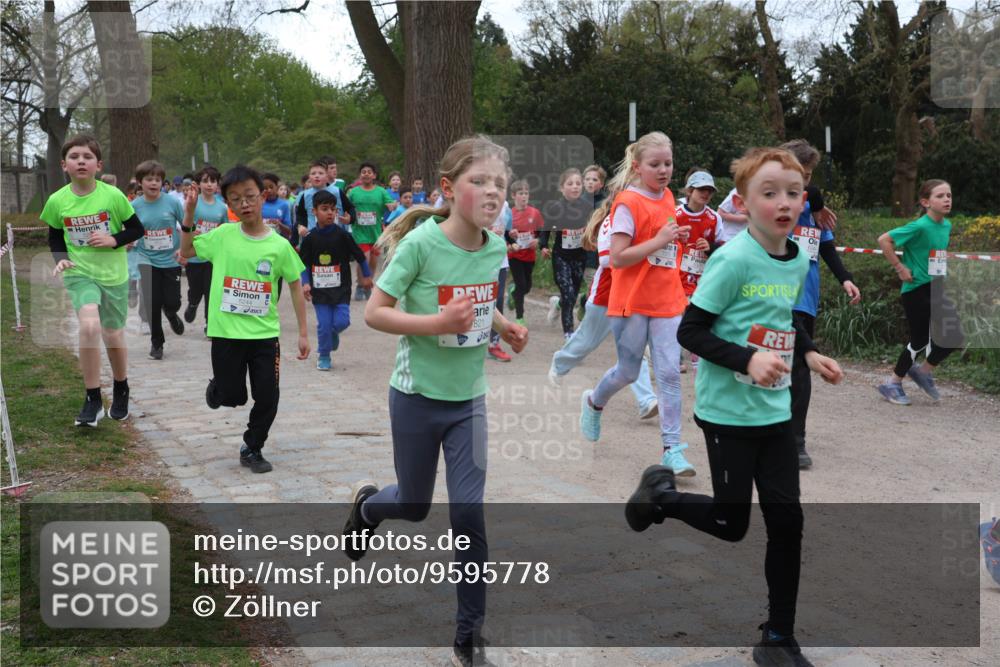 25.04.2026 - Das Zehntel Zöllner http://msf.ph/oto/9595778 25.04.2026 10:43:32 Laufen 821 meine-sportfotos.de