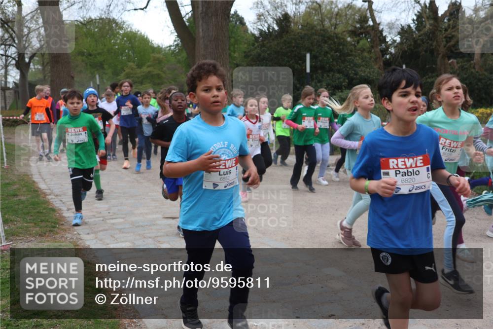 25.04.2026 - Das Zehntel Zöllner http://msf.ph/oto/9595811 25.04.2026 10:43:37 Laufen 6852, 6820, 6026 meine-sportfotos.de