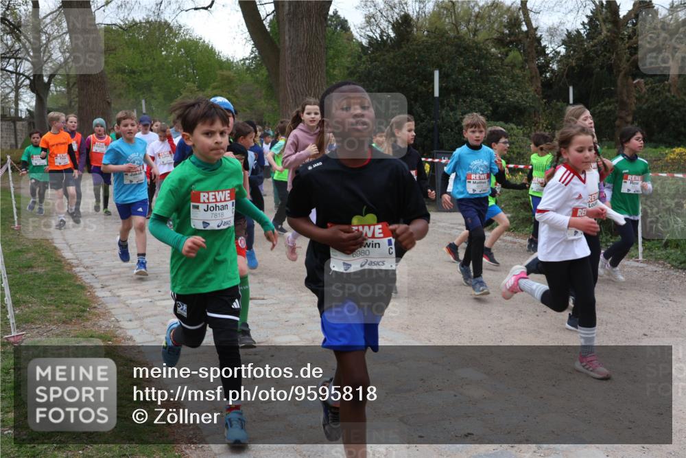 25.04.2026 - Das Zehntel Zöllner http://msf.ph/oto/9595818 25.04.2026 10:43:38 Laufen 7818, 6980 meine-sportfotos.de