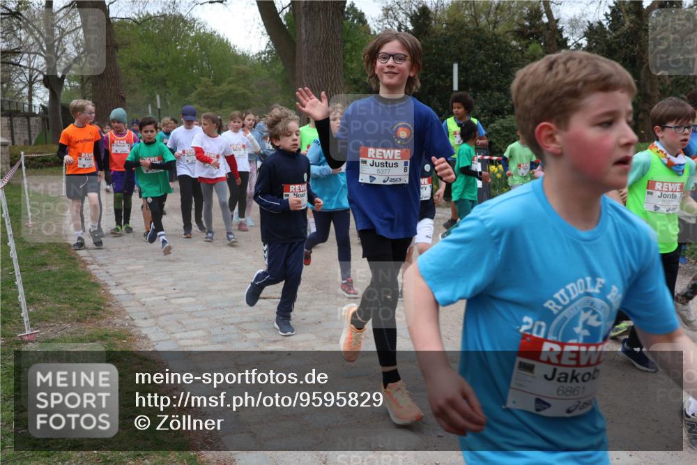 25.04.2026 - Das Zehntel Zöllner http://msf.ph/oto/9595829 25.04.2026 10:43:40 Laufen 5377, 20, 6861, 6010 meine-sportfotos.de