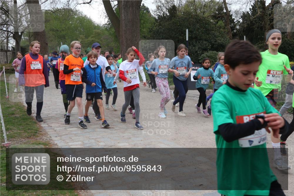25.04.2026 - Das Zehntel Zöllner http://msf.ph/oto/9595843 25.04.2026 10:43:42 Laufen 5, 38, 7152 meine-sportfotos.de