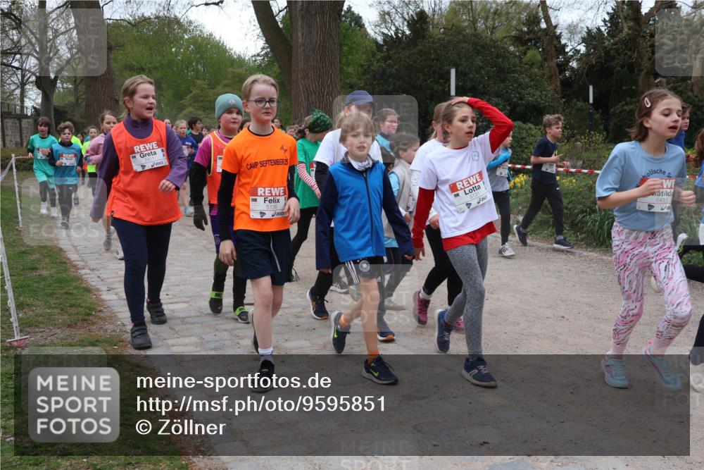 25.04.2026 - Das Zehntel Zöllner http://msf.ph/oto/9595851 25.04.2026 10:43:43 Laufen 7411, 25, 5135, 5131, 6411 meine-sportfotos.de