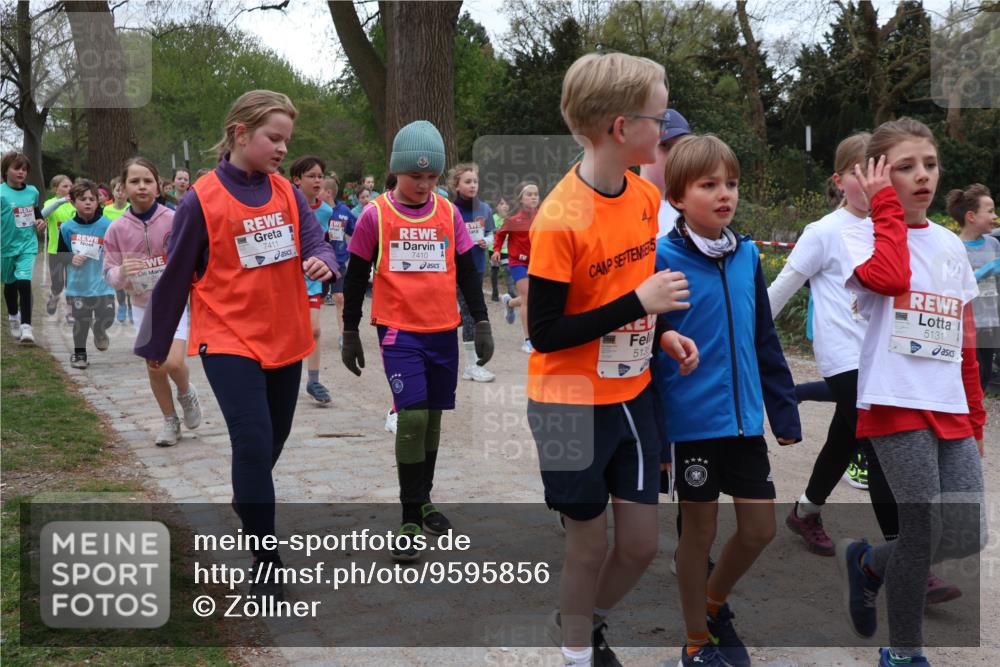 25.04.2026 - Das Zehntel Zöllner http://msf.ph/oto/9595856 25.04.2026 10:43:44 Laufen 7411, 7410, 513, 5131 meine-sportfotos.de
