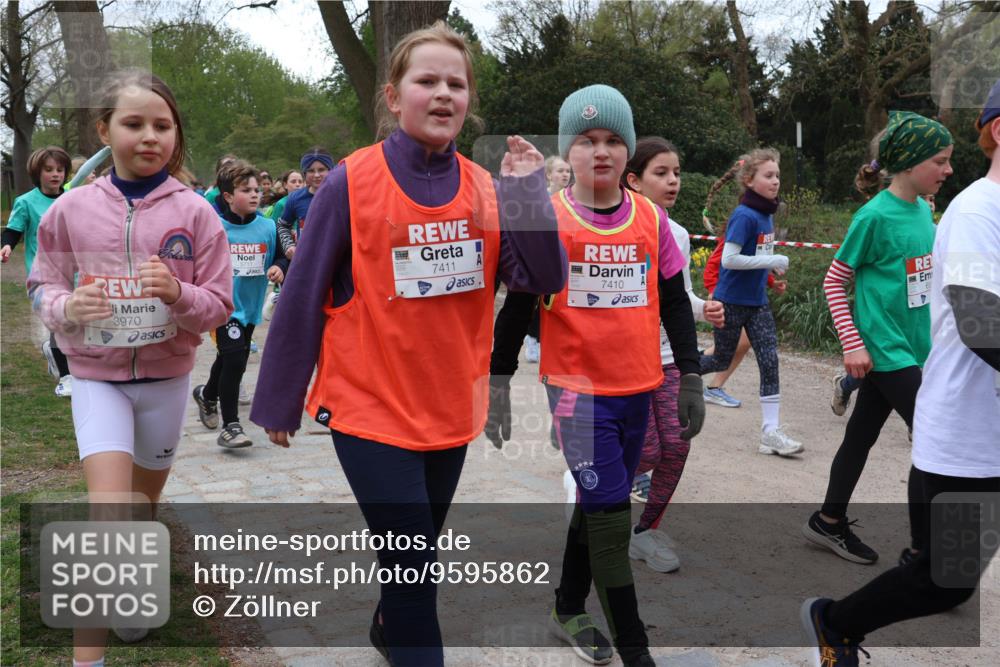 25.04.2026 - Das Zehntel Zöllner http://msf.ph/oto/9595862 25.04.2026 10:43:45 Laufen 3970, 5711, 7411, 7410 meine-sportfotos.de