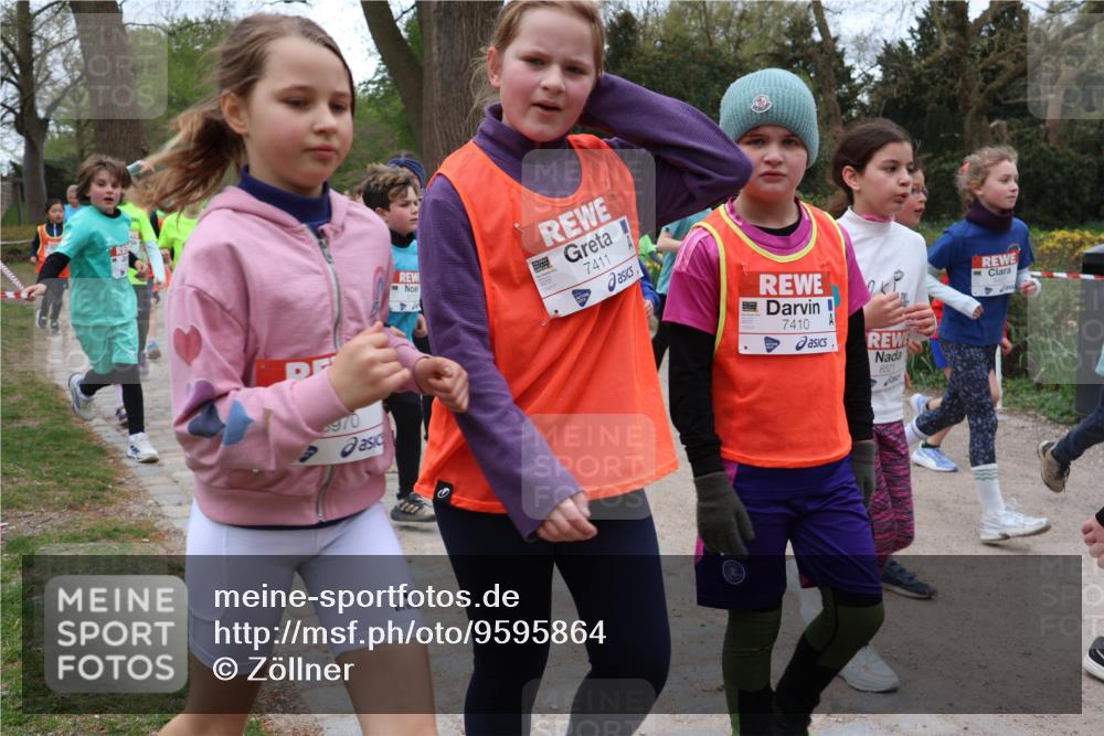 25.04.2026 - Das Zehntel Zöllner http://msf.ph/oto/9595864 25.04.2026 10:43:45 Laufen 970, 7411, 7410, 0, 6521 meine-sportfotos.de