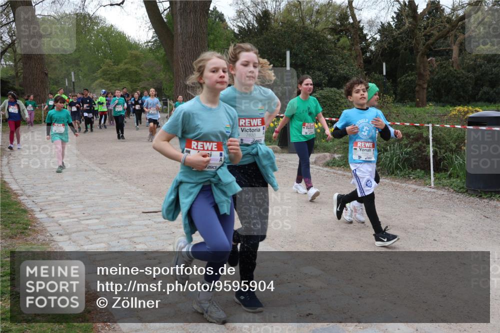 25.04.2026 - Das Zehntel Zöllner http://msf.ph/oto/9595904 25.04.2026 10:43:52 Laufen 7633 meine-sportfotos.de