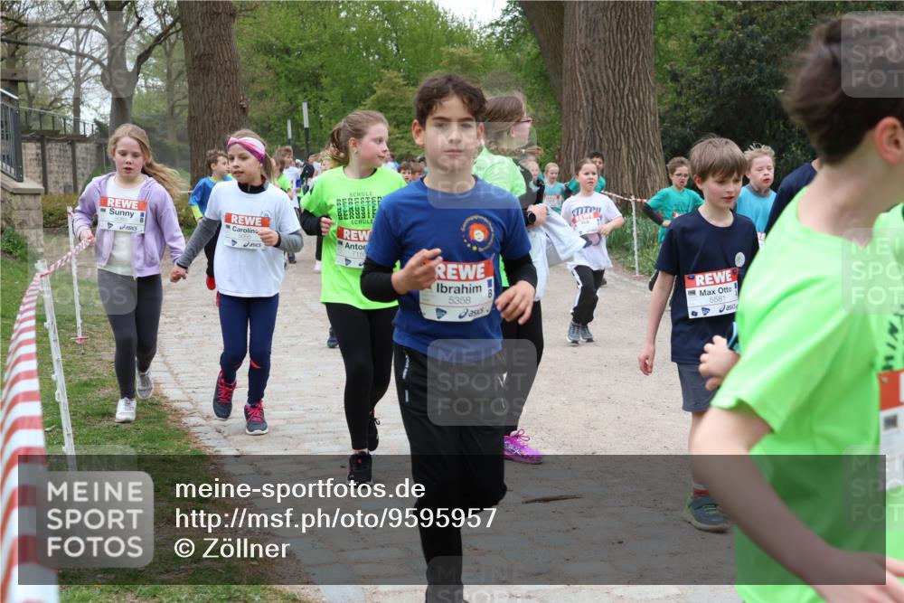 25.04.2026 - Das Zehntel Zöllner http://msf.ph/oto/9595957 25.04.2026 10:44:05 Laufen 7155, 5358, 5581 meine-sportfotos.de