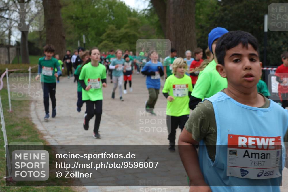 25.04.2026 - Das Zehntel Zöllner http://msf.ph/oto/9596007 25.04.2026 10:44:14 Laufen 7667 meine-sportfotos.de