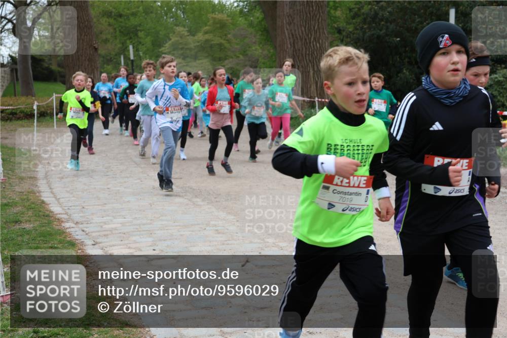 25.04.2026 - Das Zehntel Zöllner http://msf.ph/oto/9596029 25.04.2026 10:44:20 Laufen 229, 888, 7019 meine-sportfotos.de