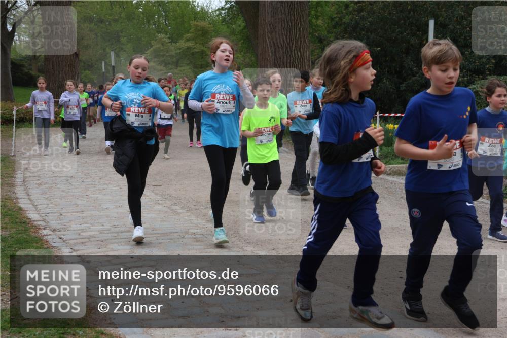 25.04.2026 - Das Zehntel Zöllner http://msf.ph/oto/9596066 25.04.2026 10:44:27 Laufen 6949, 6927, 25, 5382 meine-sportfotos.de