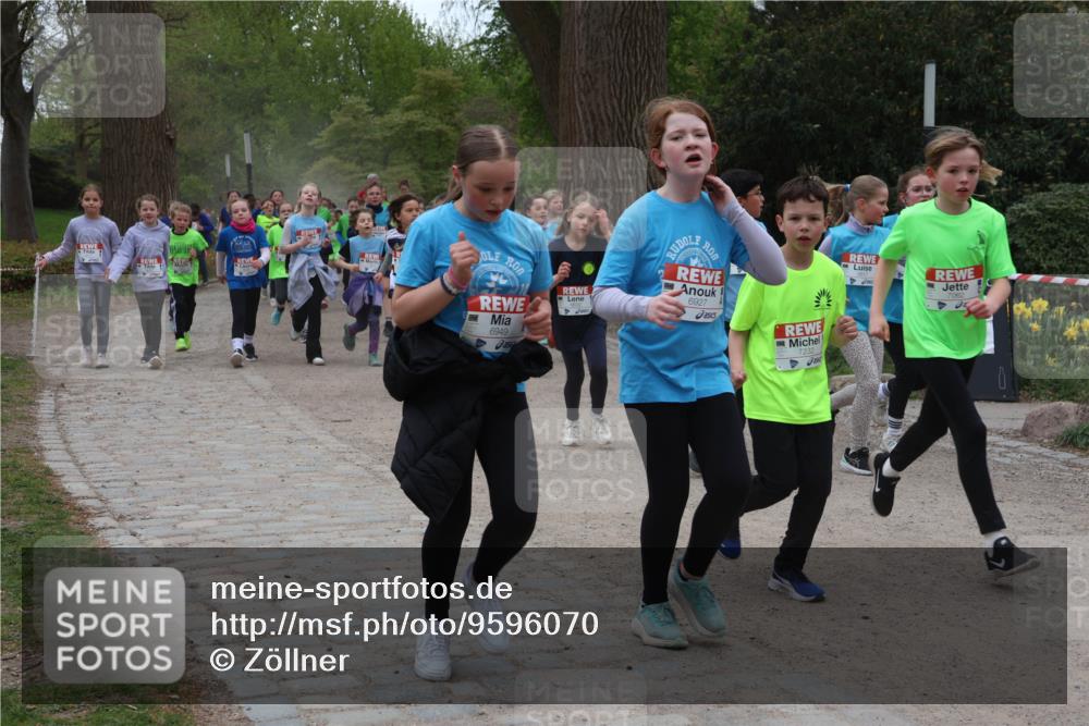 25.04.2026 - Das Zehntel Zöllner http://msf.ph/oto/9596070 25.04.2026 10:44:27 Laufen 6949, 6927 meine-sportfotos.de