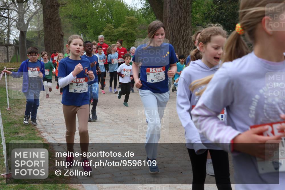 25.04.2026 - Das Zehntel Zöllner http://msf.ph/oto/9596109 25.04.2026 10:44:35 Laufen 5429, 5455 meine-sportfotos.de