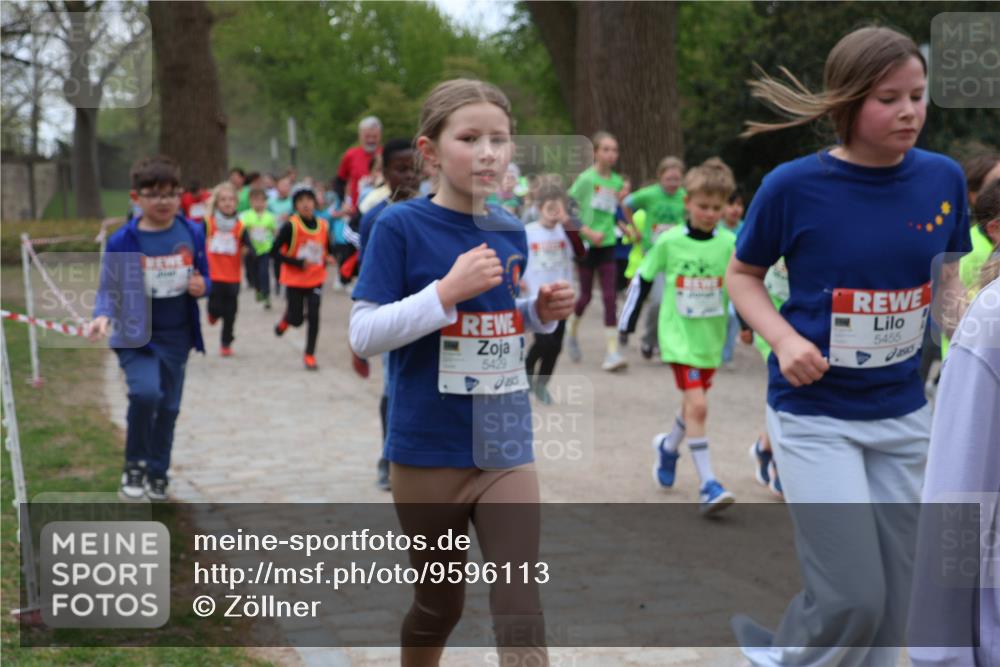 25.04.2026 - Das Zehntel Zöllner http://msf.ph/oto/9596113 25.04.2026 10:44:35 Laufen 5429, 5455 meine-sportfotos.de