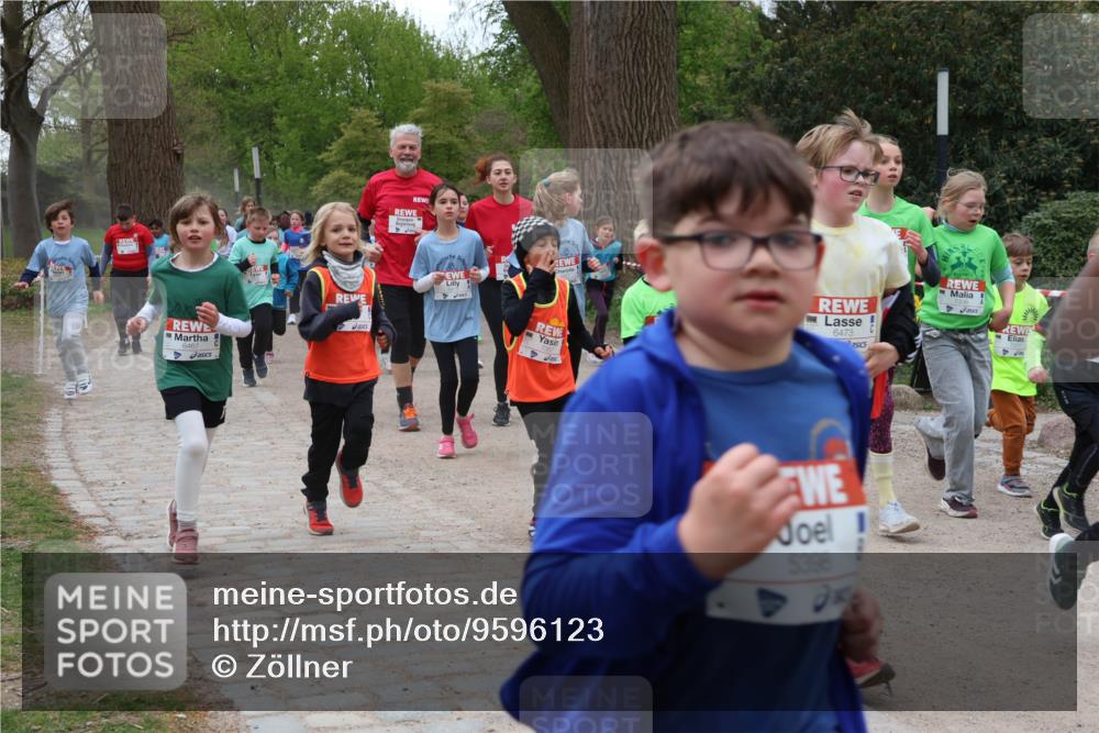 25.04.2026 - Das Zehntel Zöllner http://msf.ph/oto/9596123 25.04.2026 10:44:37 Laufen 6467, 1, 6473, 5398 meine-sportfotos.de