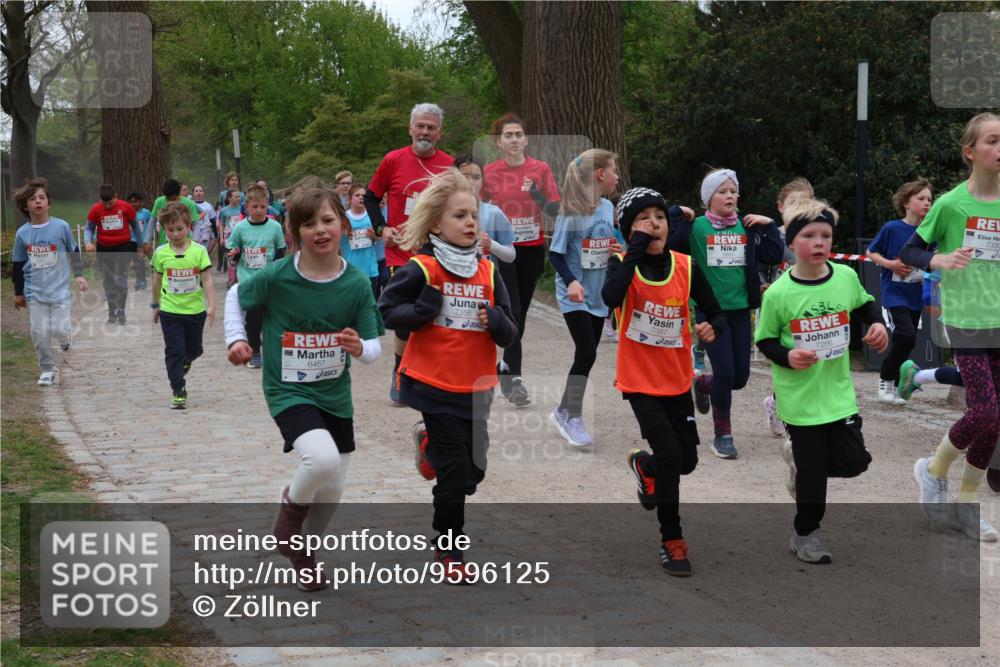 25.04.2026 - Das Zehntel Zöllner http://msf.ph/oto/9596125 25.04.2026 10:44:37 Laufen 6467, 7356, 7357, 7266, 7330 meine-sportfotos.de