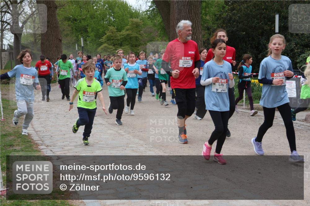 25.04.2026 - Das Zehntel Zöllner http://msf.ph/oto/9596132 25.04.2026 10:44:38 Laufen 65, 6005, 6419 meine-sportfotos.de