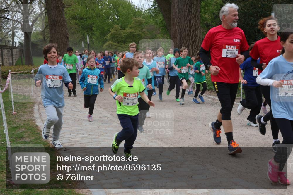 25.04.2026 - Das Zehntel Zöllner http://msf.ph/oto/9596135 25.04.2026 10:44:39 Laufen 6005, 641 meine-sportfotos.de