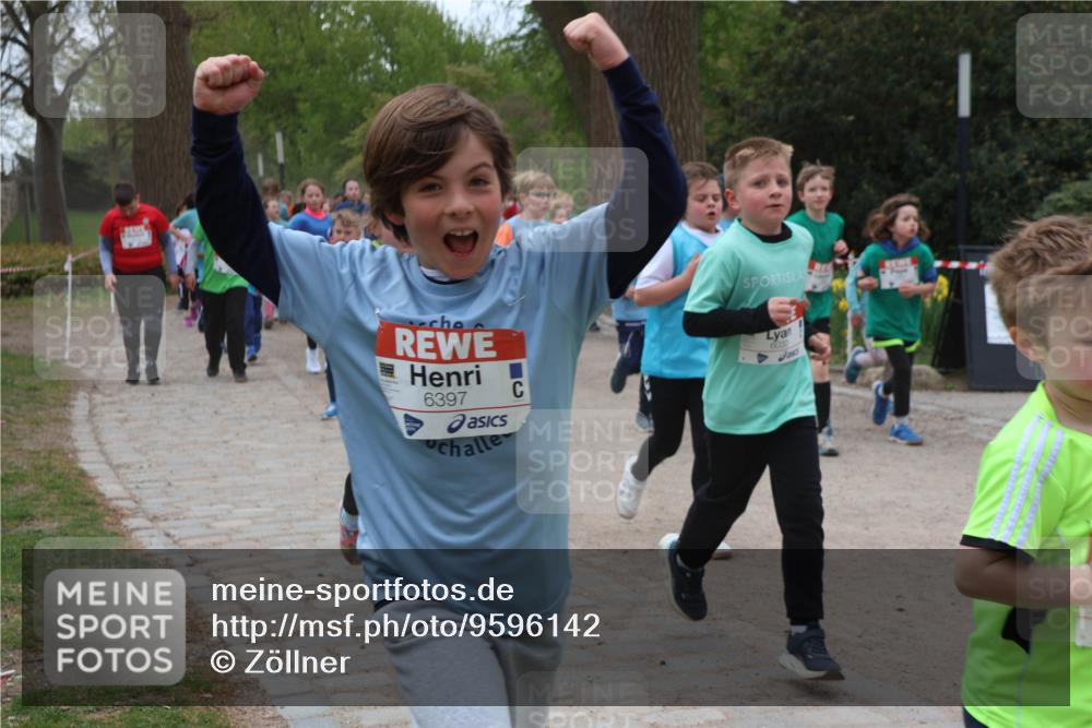 25.04.2026 - Das Zehntel Zöllner http://msf.ph/oto/9596142 25.04.2026 10:44:40 Laufen 6397, 6038 meine-sportfotos.de
