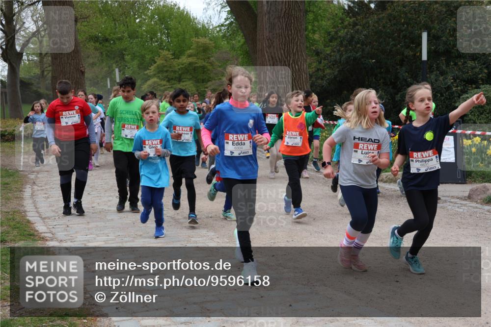 25.04.2026 - Das Zehntel Zöllner http://msf.ph/oto/9596158 25.04.2026 10:44:43 Laufen 7143, 6304, 66, 6631 meine-sportfotos.de